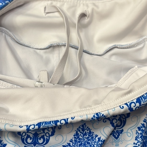 NWOT Women’s Beroy Lined Running Active Skort w/ Pockets White/Blue Size Large - Picture 7 of 7